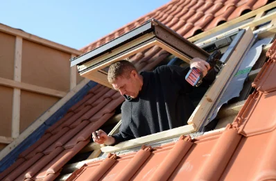 Pose de fenêtres de toit Velux aux Magny